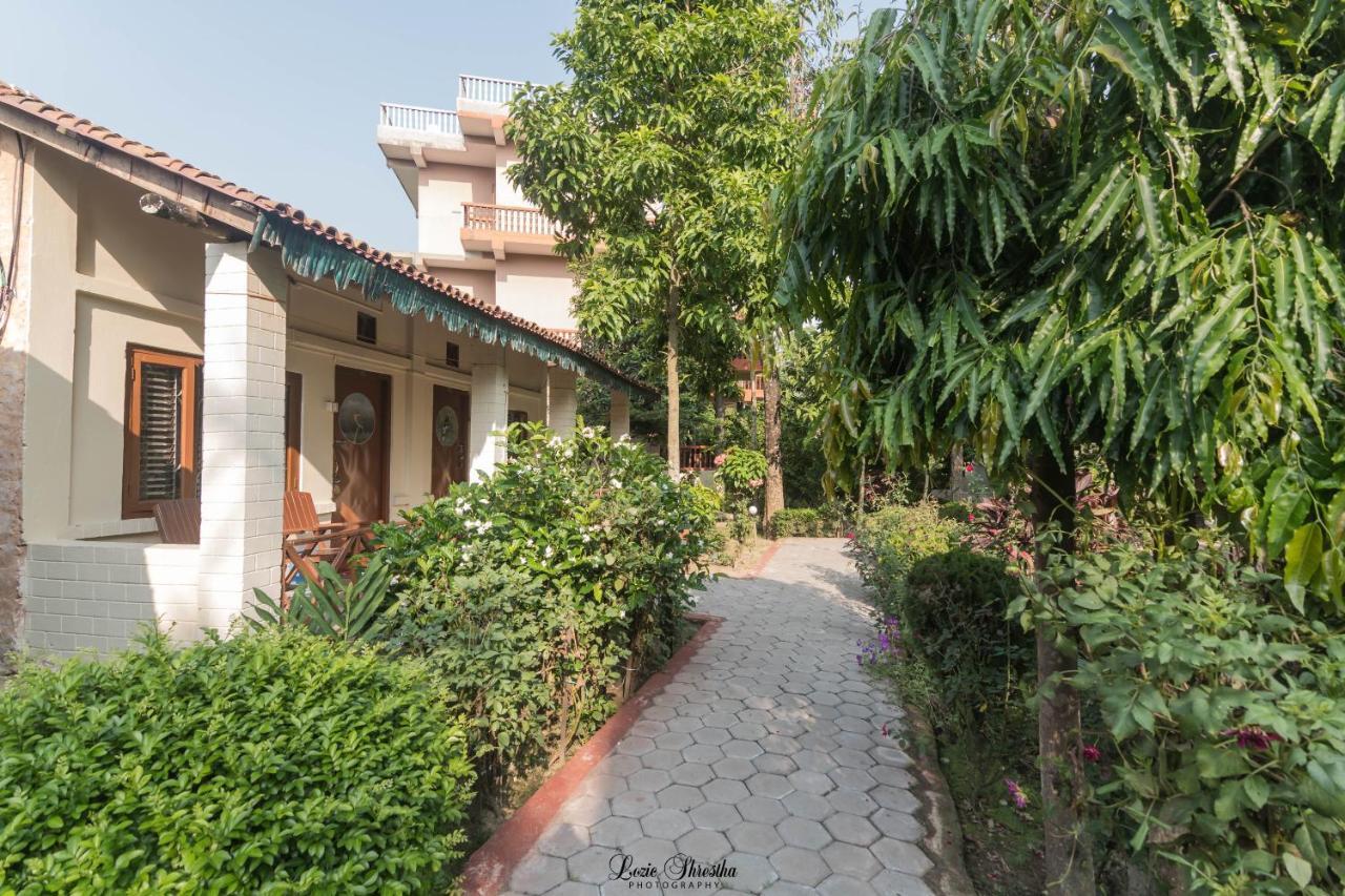 Eden Jungle Resort Sauraha Εξωτερικό φωτογραφία