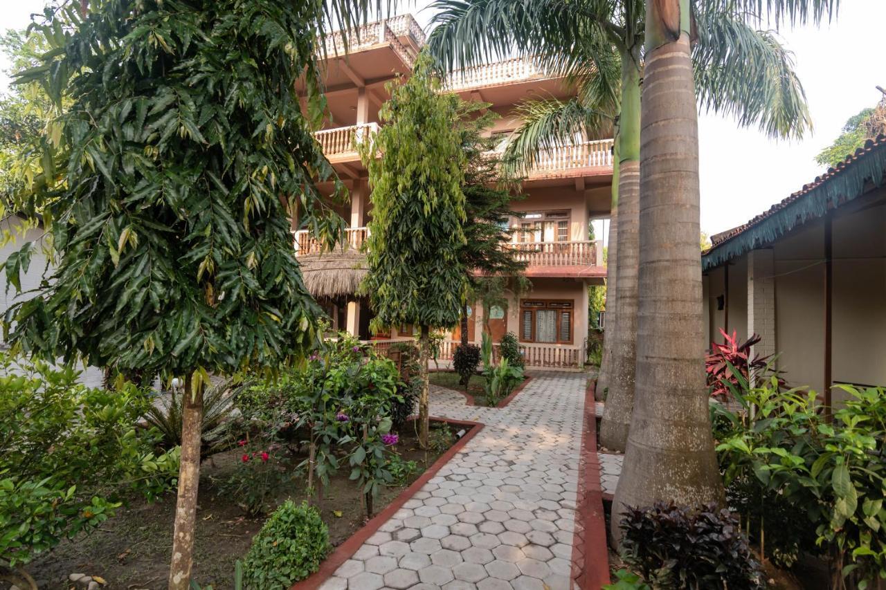 Eden Jungle Resort Sauraha Εξωτερικό φωτογραφία