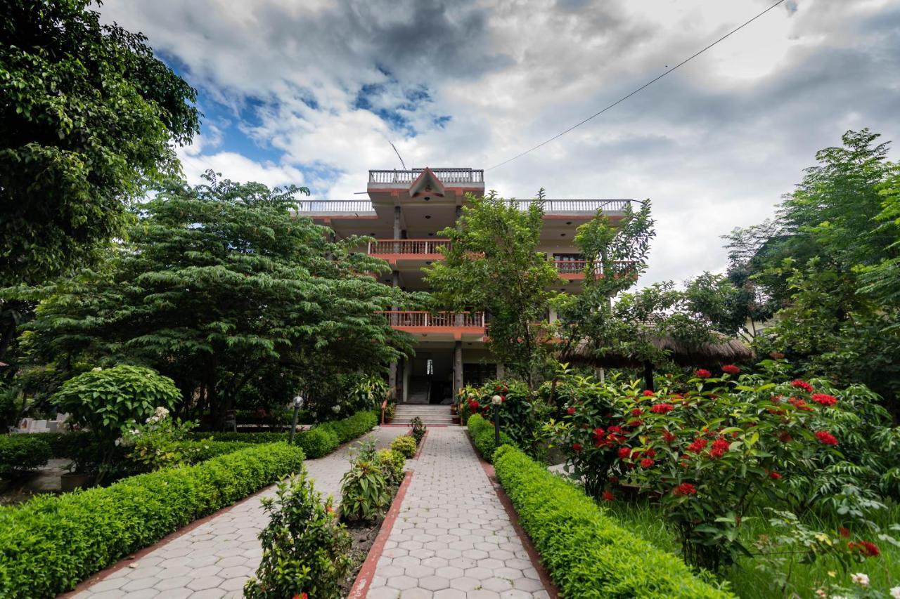 Eden Jungle Resort Sauraha Εξωτερικό φωτογραφία