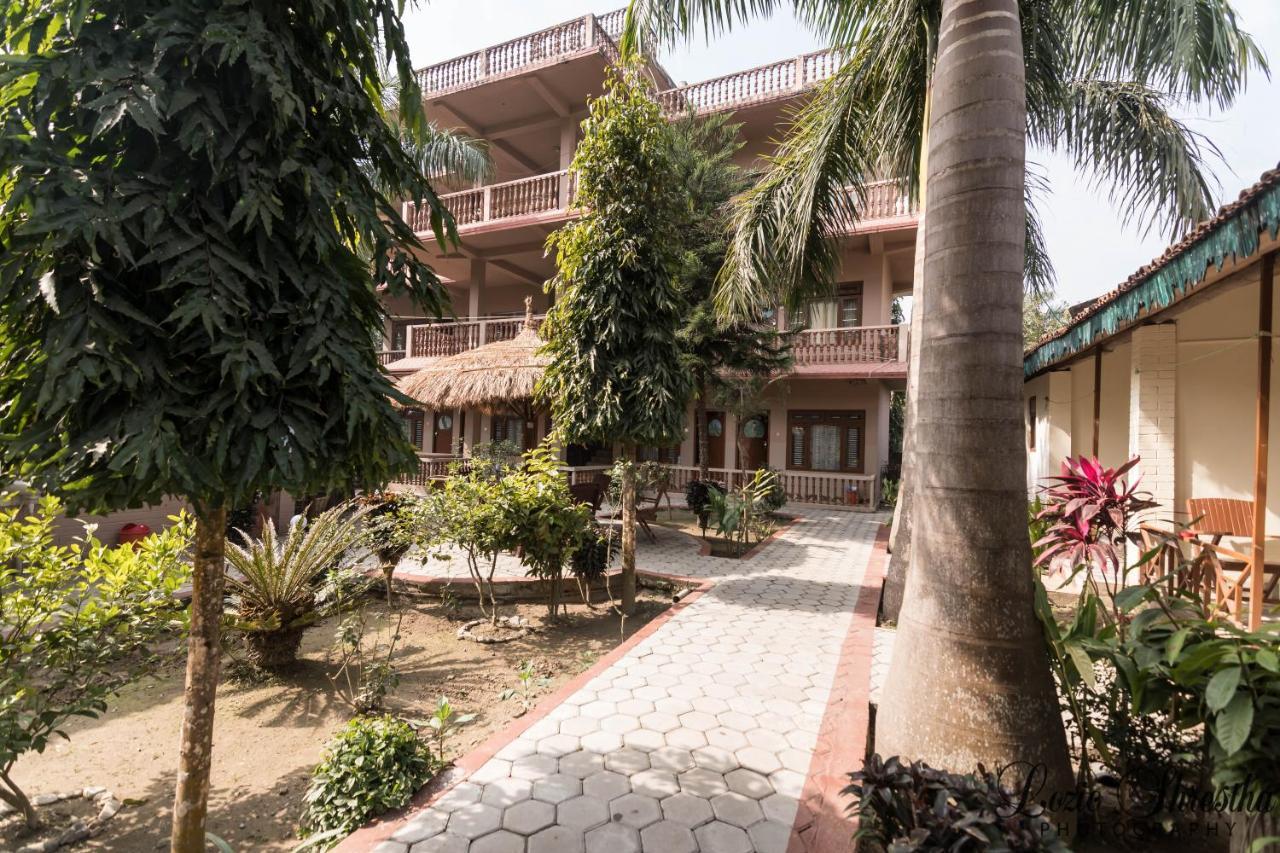 Eden Jungle Resort Sauraha Εξωτερικό φωτογραφία